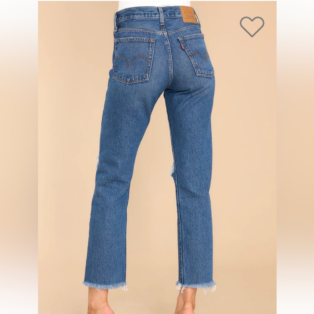 Levi’s Wedgie Destructed Straight Leg Jean Size 27